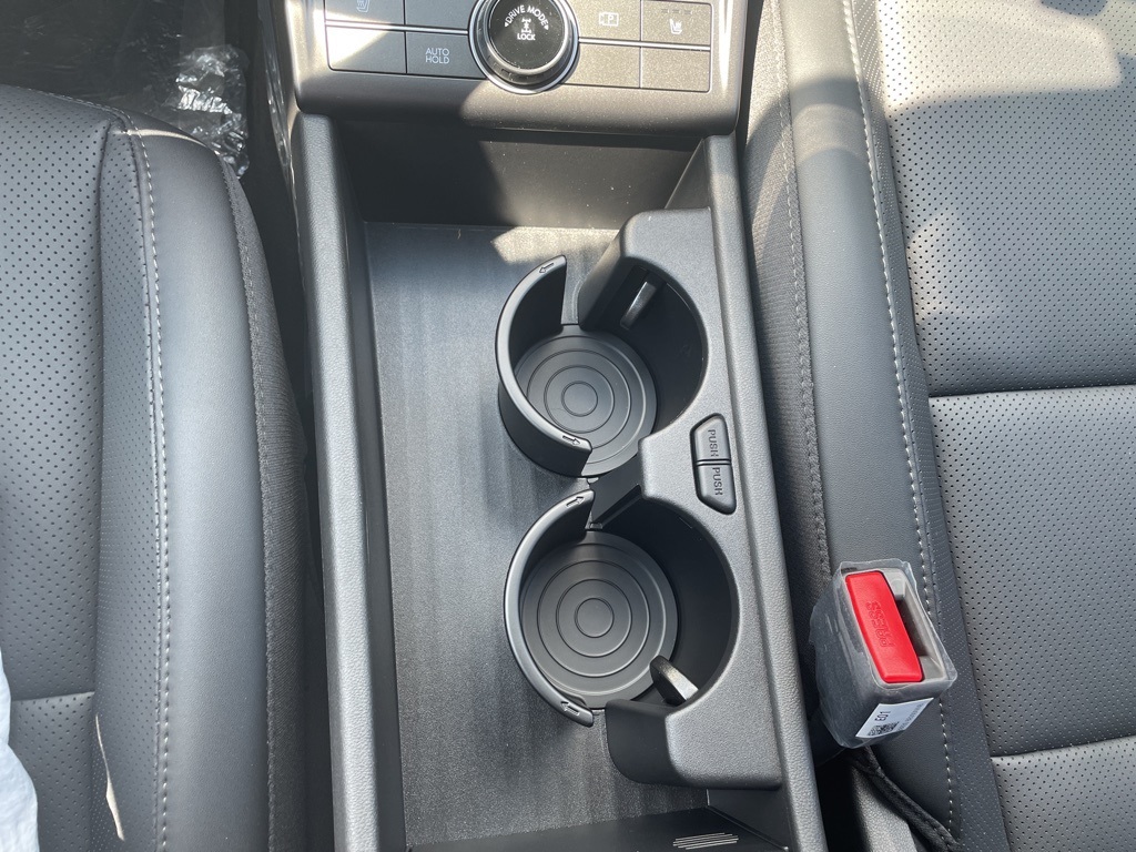 2026 Hyundai Kona SEL photo 8