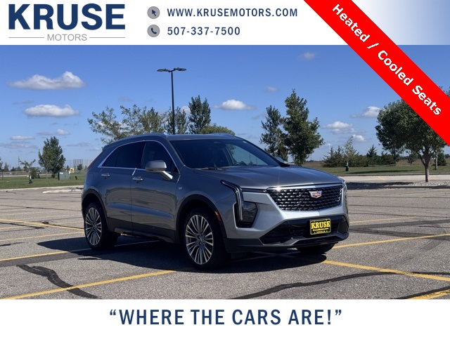 2024 Cadillac XT4 AWD Premium Luxury