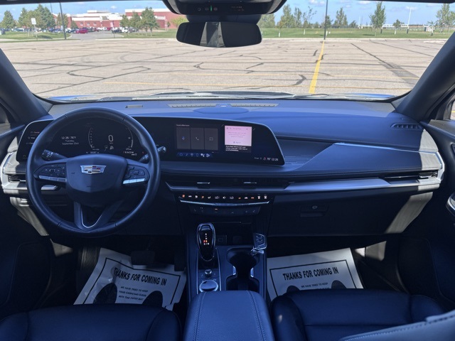 2024 Cadillac XT4 AWD Premium Luxury