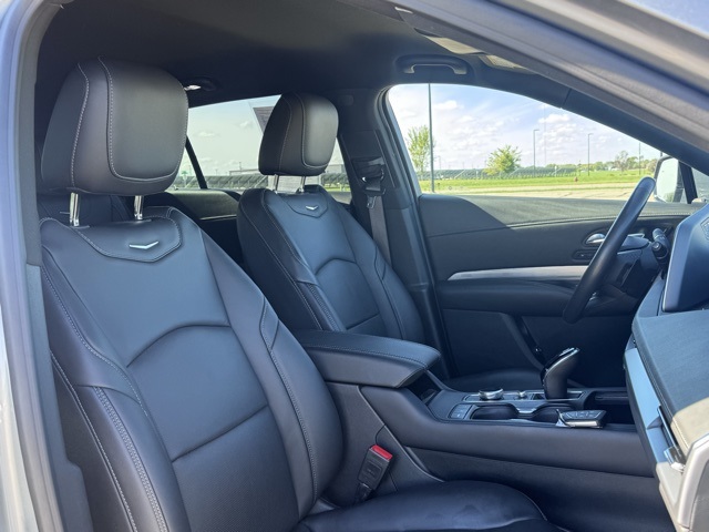 2024 Cadillac XT4 AWD Premium Luxury