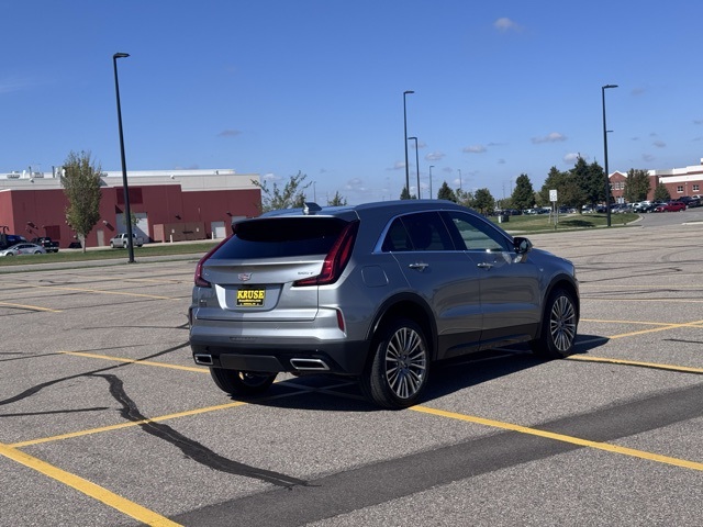2024 Cadillac XT4 AWD Premium Luxury