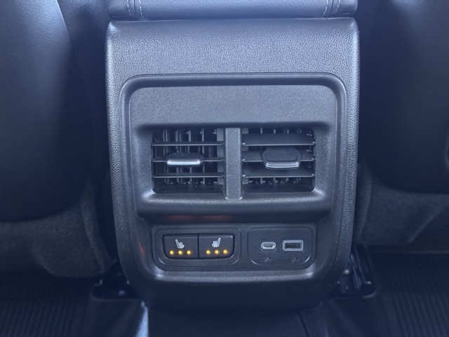 2024 Cadillac XT4 AWD Premium Luxury