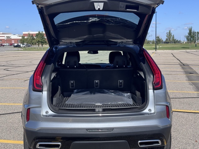 2024 Cadillac XT4 AWD Premium Luxury