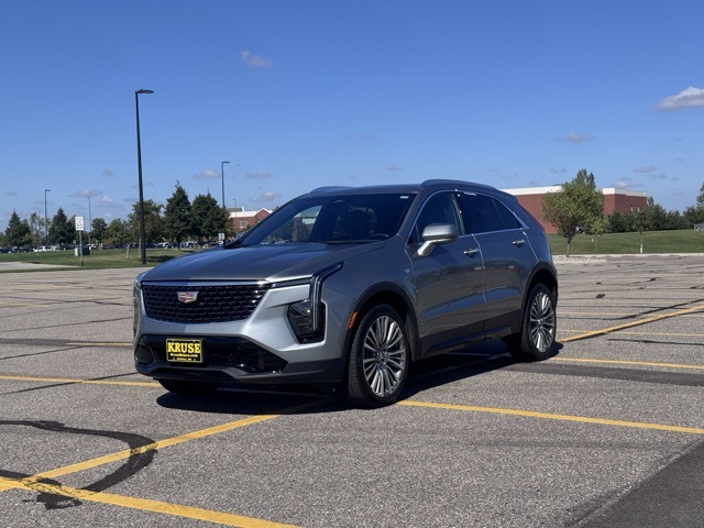 2024 Cadillac XT4 AWD Premium Luxury