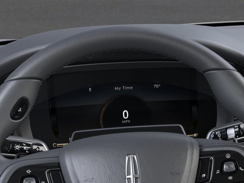 2025 Lincoln Corsair Premiere photo 13