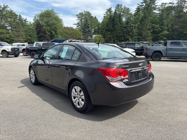 2014 Tungsten Metallic Chevrolet Cruze LS FWD Sedan