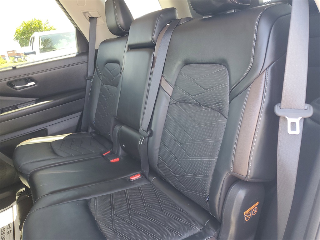 Used 2023 Nissan Pathfinder Sport Utility