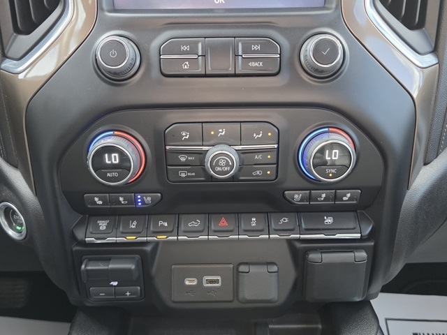 2023 Chevrolet Silverado 3500HD High Country