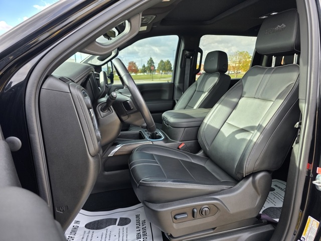 2023 Chevrolet Silverado 3500HD High Country