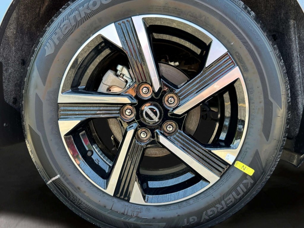 2025 Nissan Sentra SV photo 34
