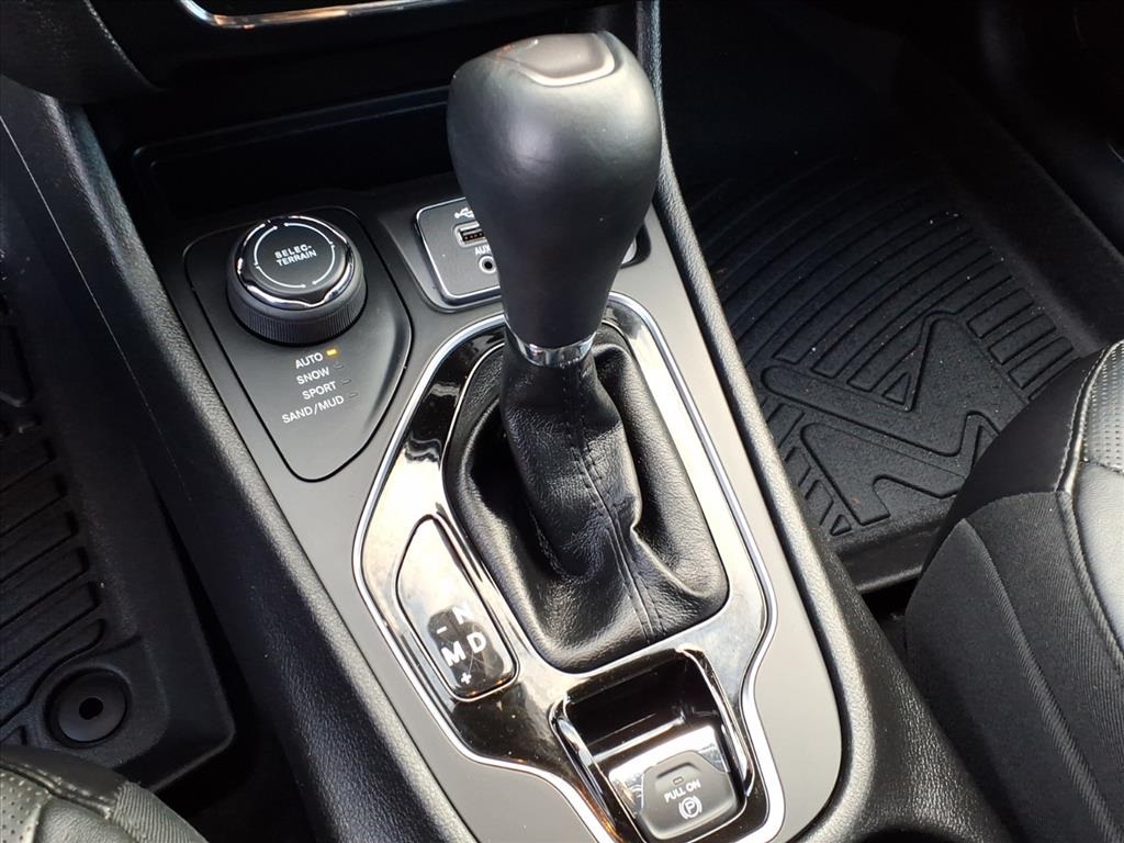 used 2019 Jeep Cherokee car, priced at $13,500