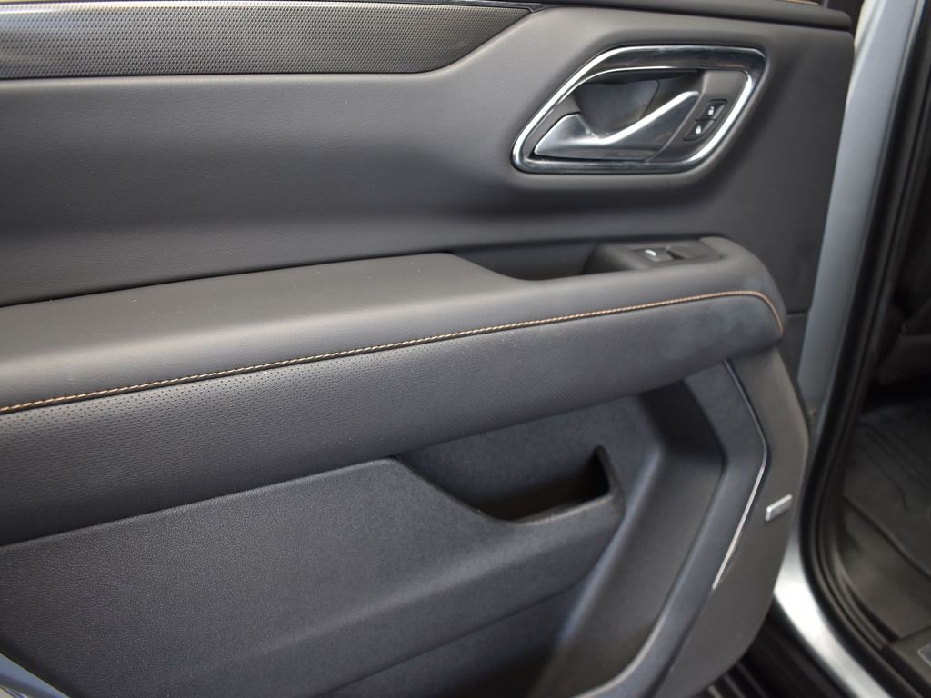 2024 Gmc Yukon AT4 photo 15