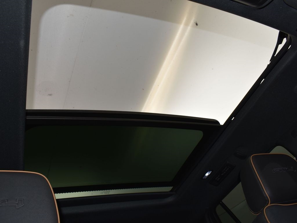 2024 Gmc Yukon AT4 photo 25