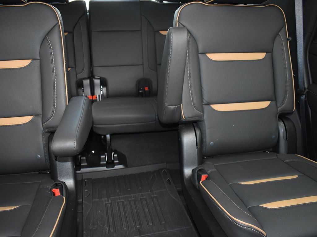 2024 Gmc Yukon AT4 photo 27