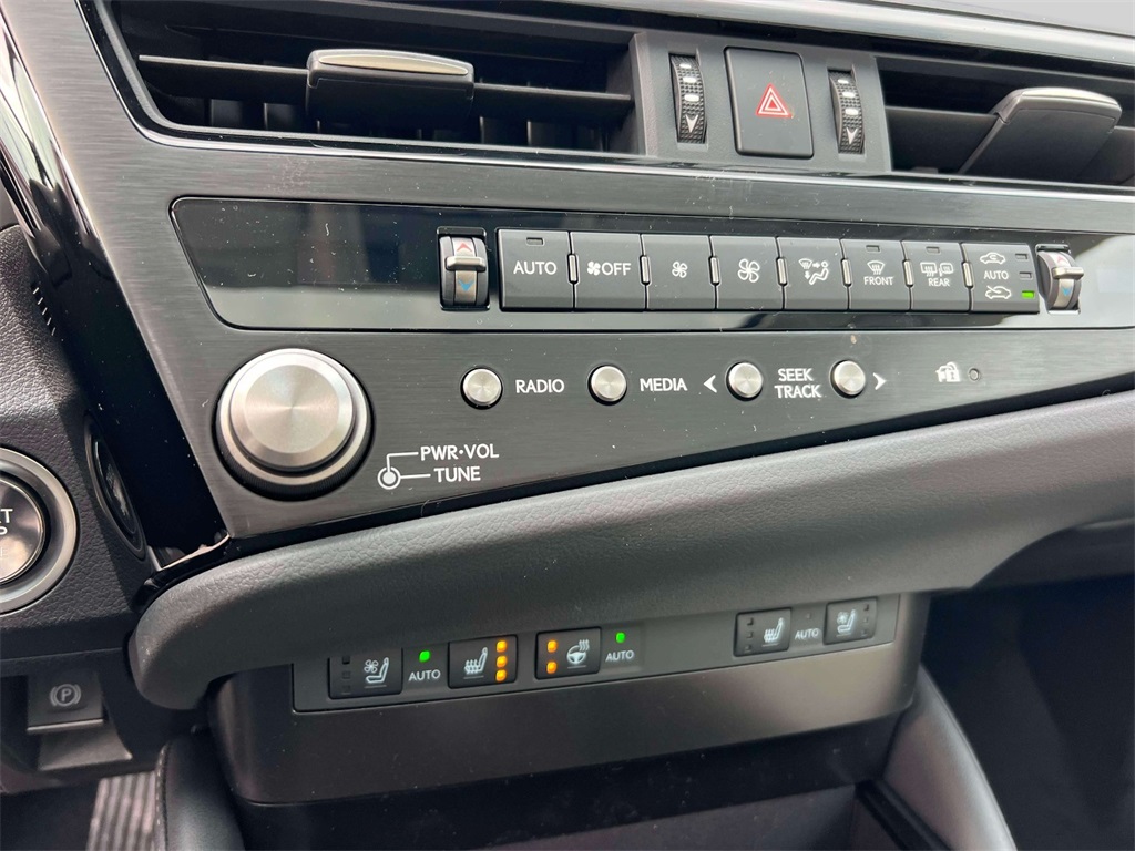 new 2025 Lexus ES car, priced at $47,844