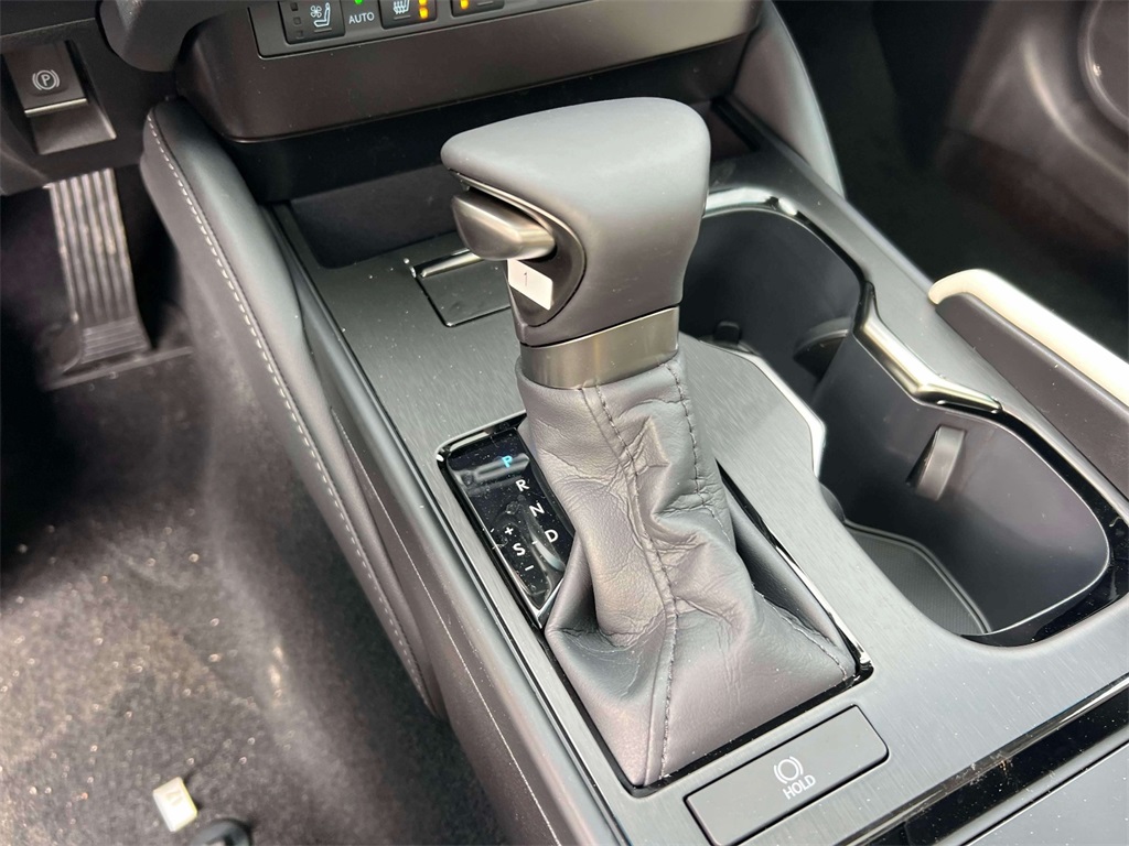 new 2025 Lexus ES car, priced at $47,844