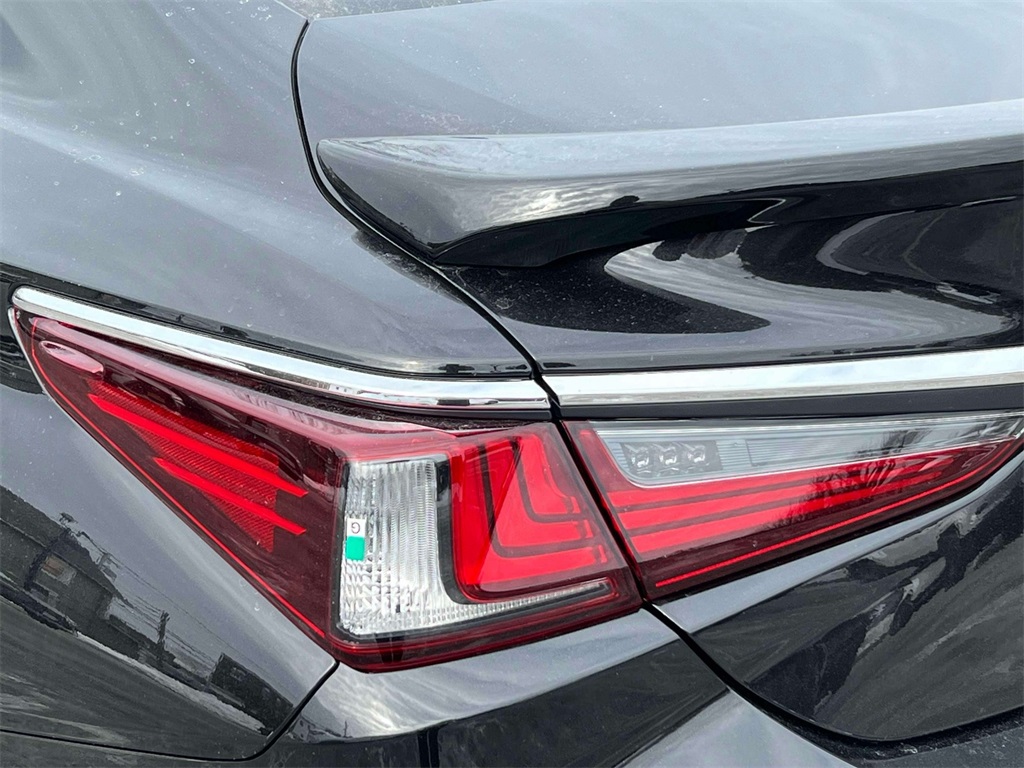 new 2025 Lexus ES car, priced at $47,844