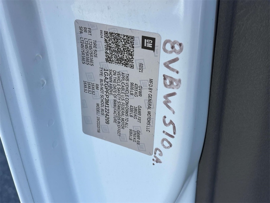 2021 Summit White Chevrolet Express Passenger LT RWD Van