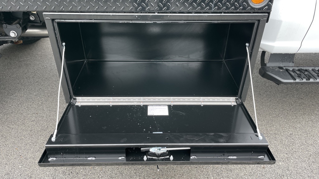 New 2023 Ford F-550SD Regular Cab Chassis-Cab