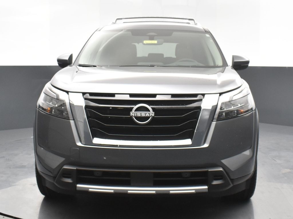 2025 Nissan Pathfinder Platinum photo 29
