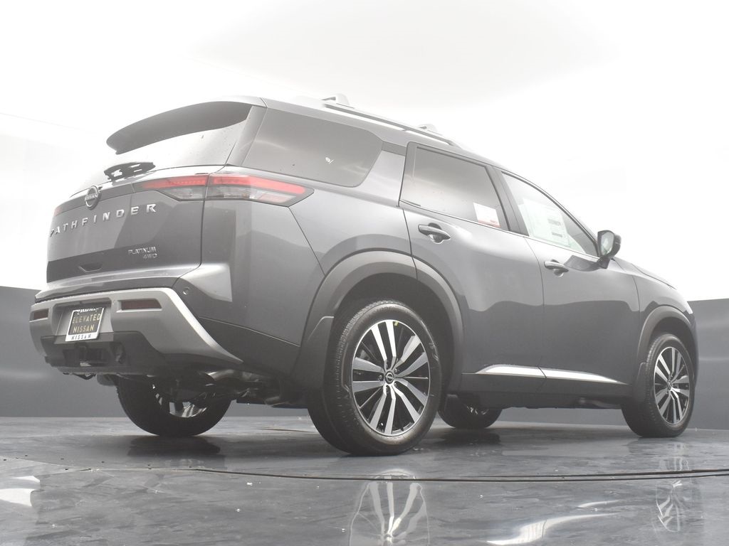 2025 Nissan Pathfinder Platinum photo 31