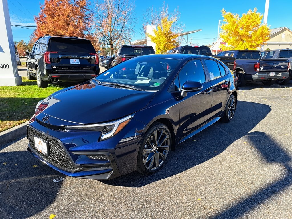 2026 Toyota Corolla SE photo 2