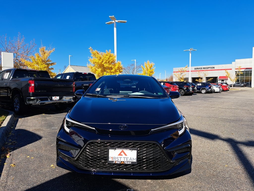 2026 Toyota Corolla SE photo 3