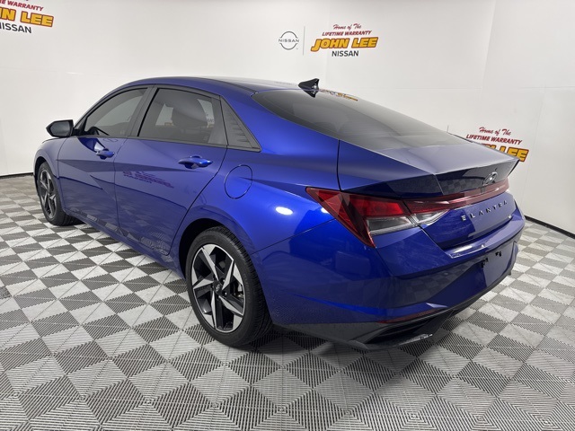 2023 Intense Blue Hyundai Elantra SEL FWD Sedan