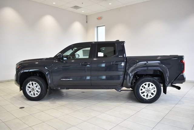 2025 Toyota Tacoma SR5 Double Cab photo 3