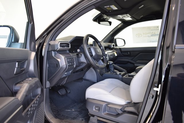 2025 Toyota Tacoma SR5 Double Cab photo 8