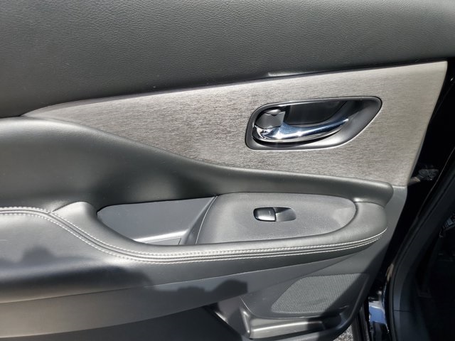 2020 Super Black Metallic Nissan Murano SV FWD SUV