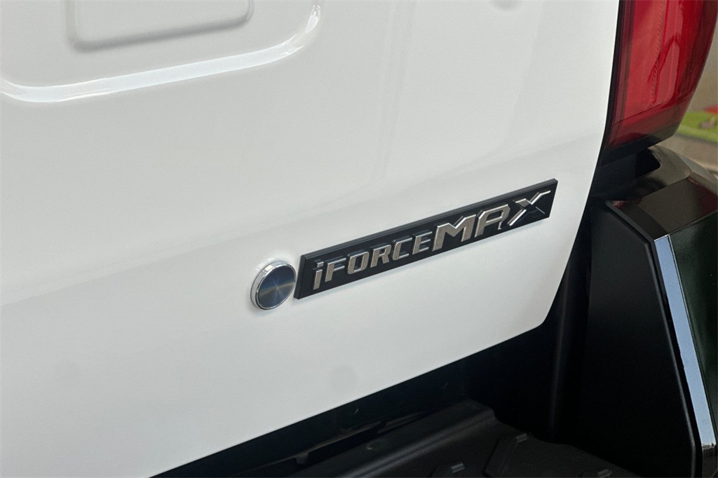 2025 Toyota Tacoma TRD Pro Double Cab photo 3