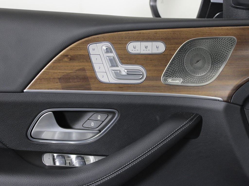 used 2025 Mercedes-Benz GLS car, priced at $79,112