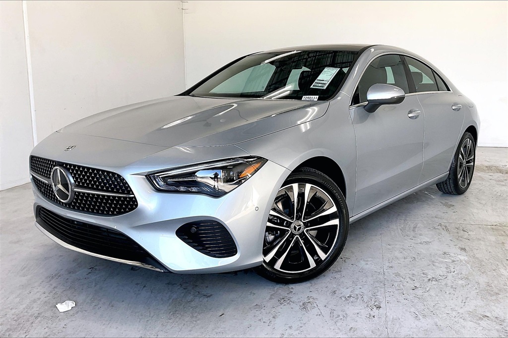 2025 Mercedes Benz CLA 250 photo 2