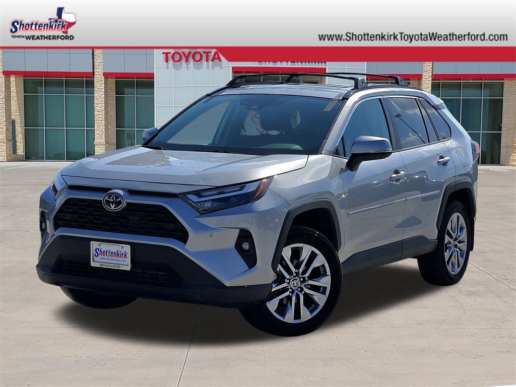 2024 Toyota RAV4 XLE Premium's photo