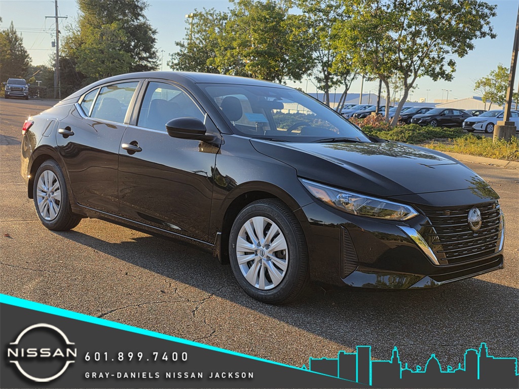 2025 Nissan Sentra S's photo