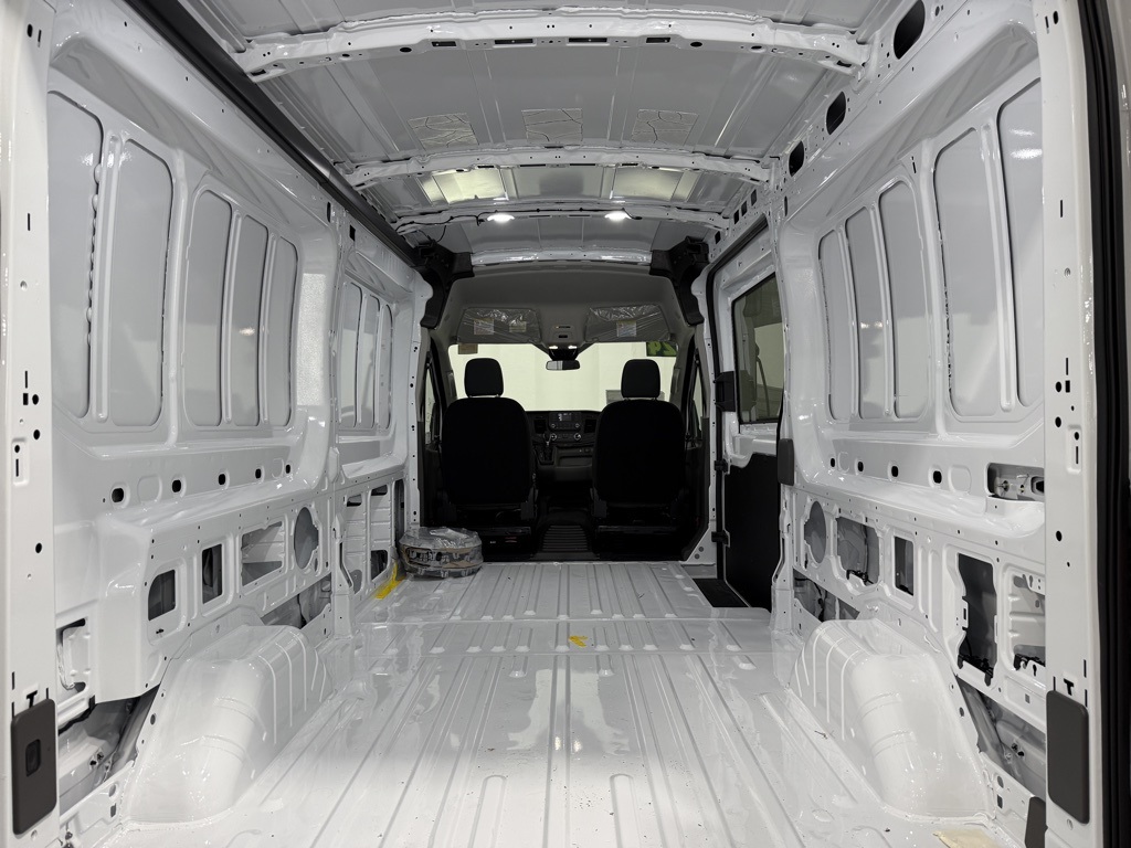 2024 Ford Transit photo 4