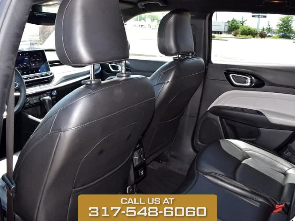 2023 Granite Crystal Metallic Clearcoat Jeep Compass Limited 4X4 SUV