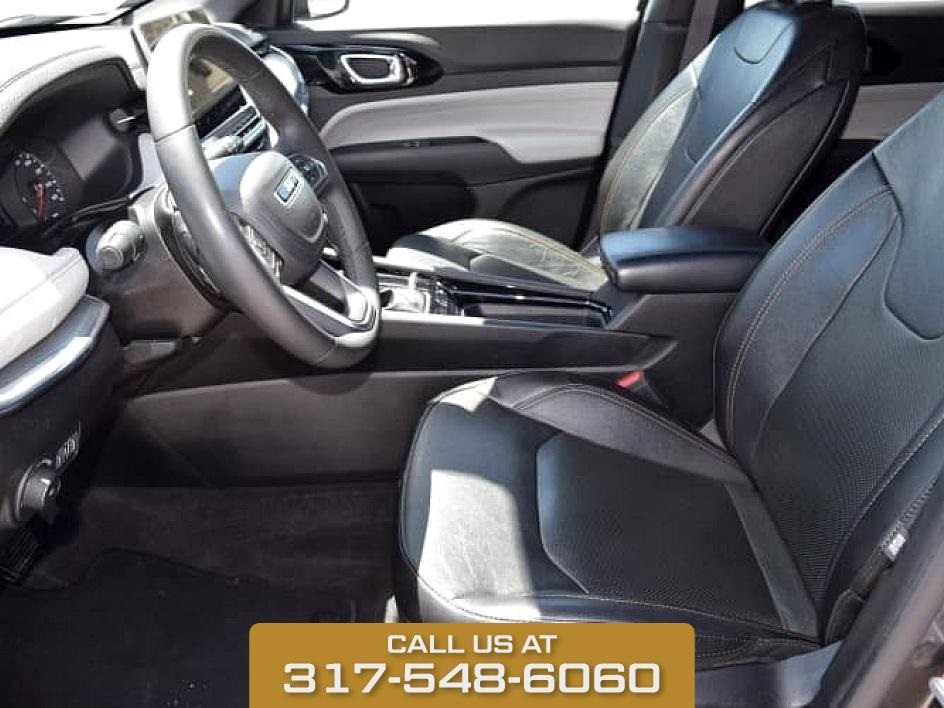 2023 Granite Crystal Metallic Clearcoat Jeep Compass Limited 4X4 SUV