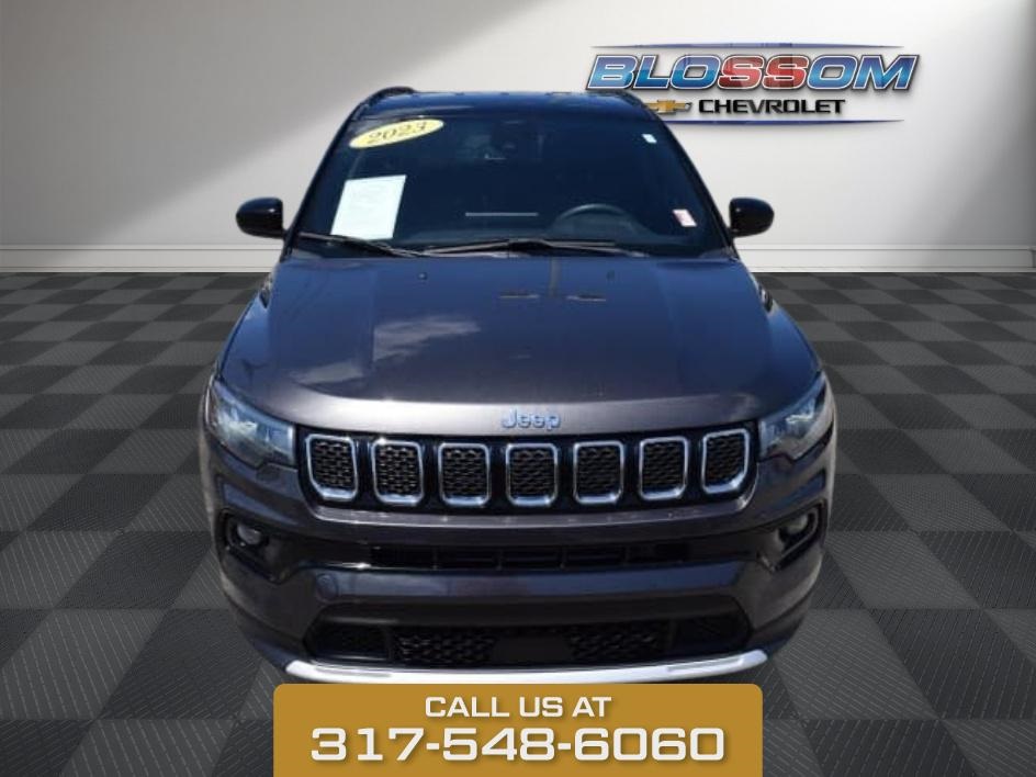 2023 Granite Crystal Metallic Clearcoat Jeep Compass Limited 4X4 SUV