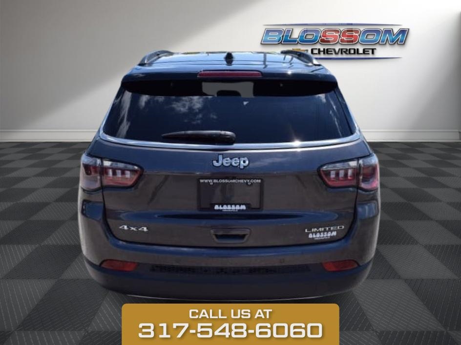 2023 Granite Crystal Metallic Clearcoat Jeep Compass Limited 4X4 SUV