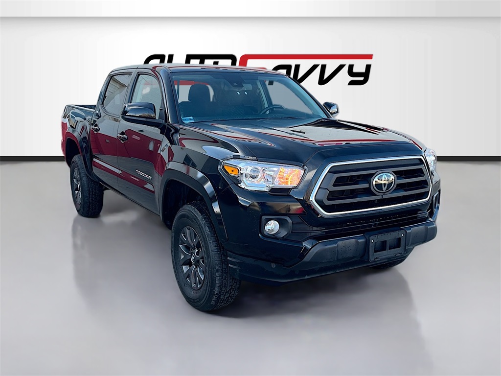 2023 Toyota Tacoma SR5's photo