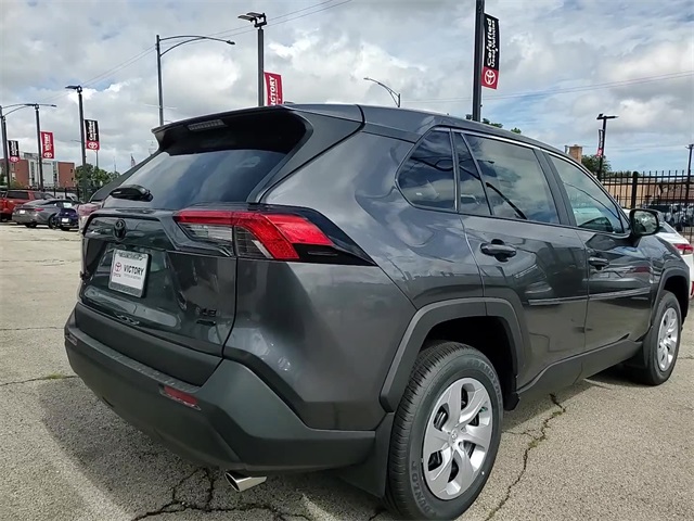 2025 Toyota RAV4 LE photo 2