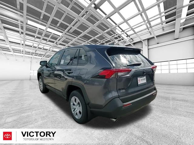 2025 Toyota RAV4 LE photo 4