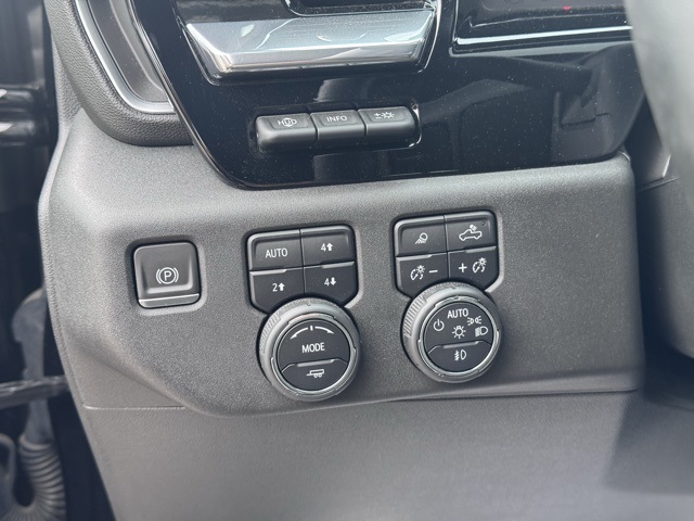 2024 Chevrolet Silverado 3500HD 4WD Crew Cab Standard Bed High Country