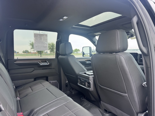 2024 Chevrolet Silverado 3500HD 4WD Crew Cab Standard Bed High Country