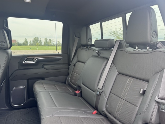 2024 Chevrolet Silverado 3500HD 4WD Crew Cab Standard Bed High Country