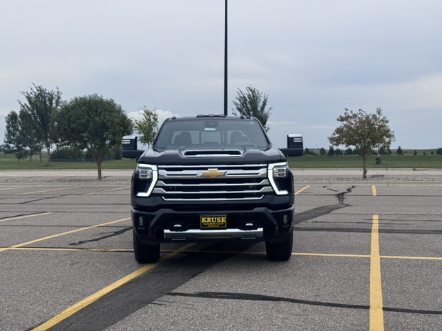 2024 Chevrolet Silverado 3500HD 4WD Crew Cab Standard Bed High Country