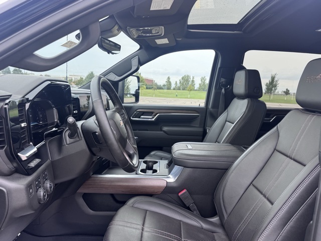 2024 Chevrolet Silverado 3500HD 4WD Crew Cab Standard Bed High Country