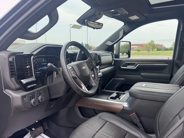 2024 Chevrolet Silverado 3500HD 4WD Crew Cab Standard Bed High Country